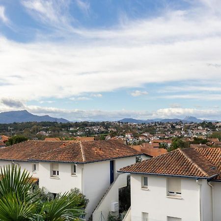 Larrun - Vue Sur La Montagne Proche De La Plage Bidart Eksteriør billede